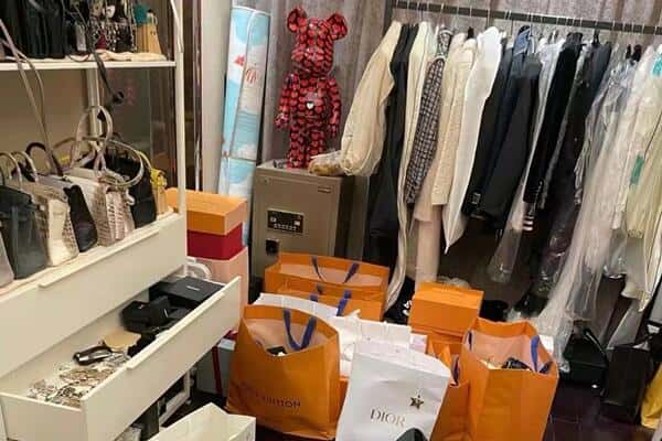 安州区回收一线品牌衣服